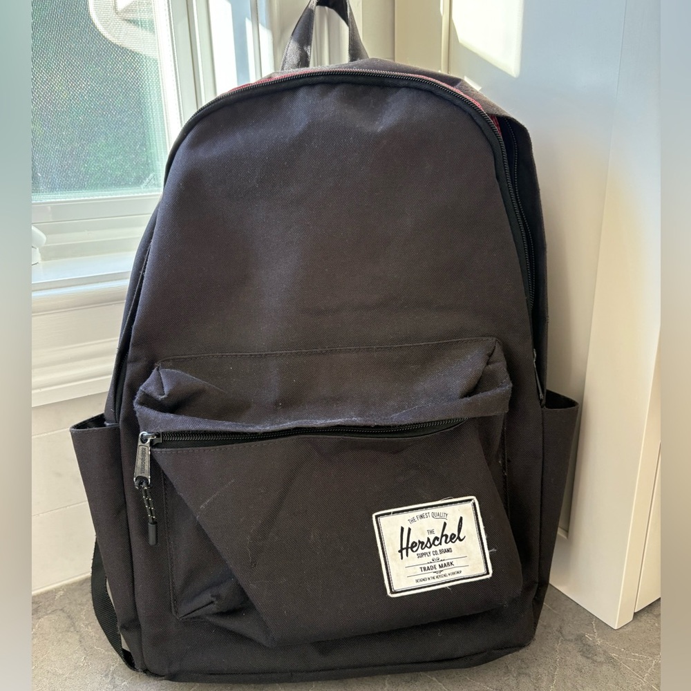 Herschel Supply Co. Black Classic Backpack Red Striped Interior
